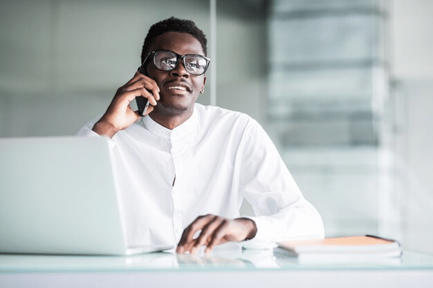 https://www.freepik.com/free-photo/casual-happy-businessman-talking-landline-phone-office-standing-leaning-desk_8989558.htm#query=cold%20calling&position=36&from_view=search&track=ais